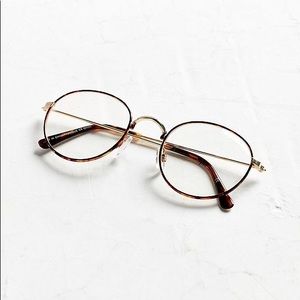 Urban Outfitters Kendall Round Readers